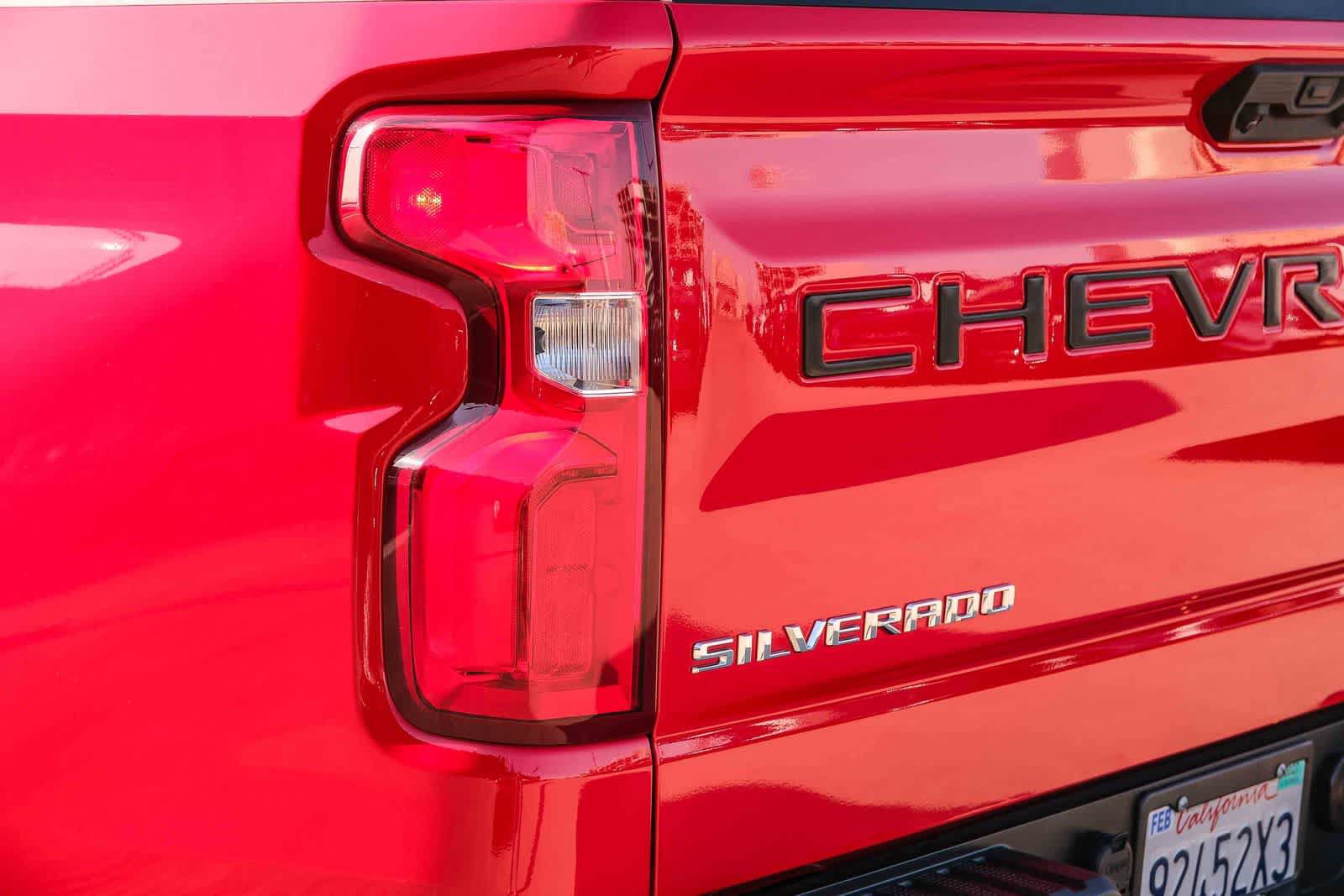 Used 2023 Chevrolet Silverado 1500 RST RWD image 7