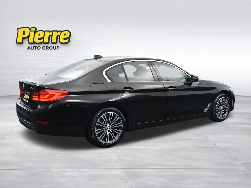 Used 2019 BMW 530i xDrive w/ Convenience Package image 4