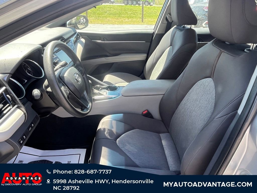 Used 2018 Toyota Camry LE FWD image 23