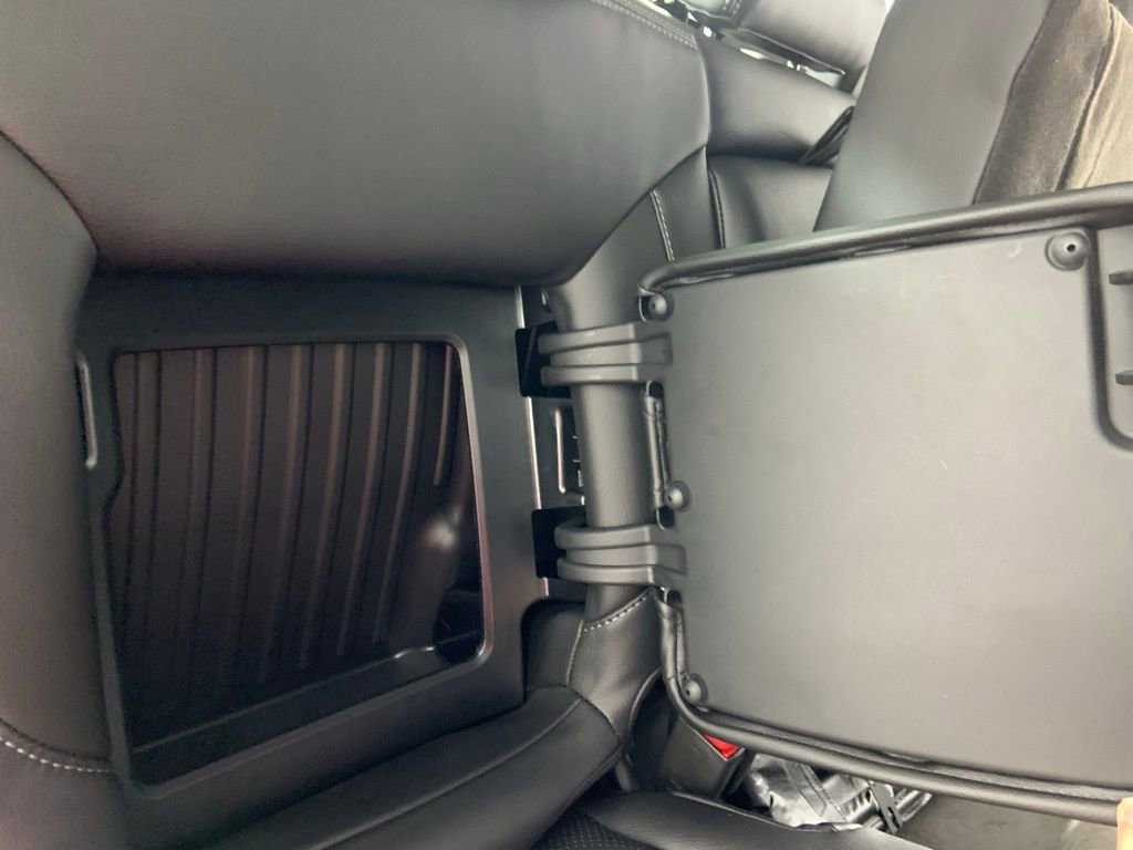 Used 2026 GMC Sierra 1500 Elevation image 21