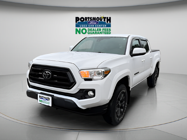 Used 2021 Toyota Tacoma SR5 AWD/4WD image 16