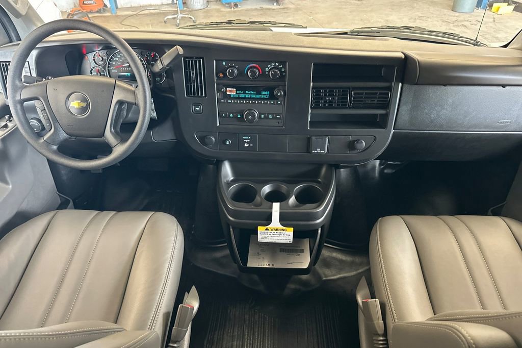 New 2026 Chevrolet Express 3500 RWD image 13