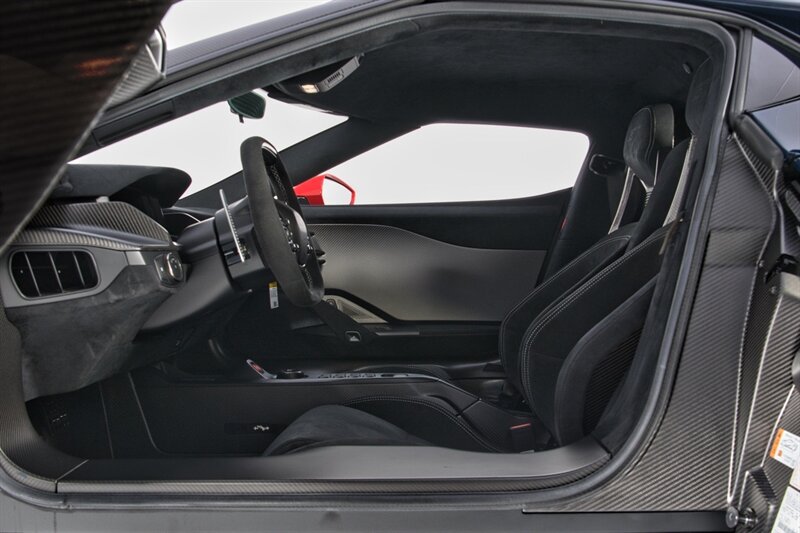 Used 2020 Ford GT Carbon Series RWD image 15