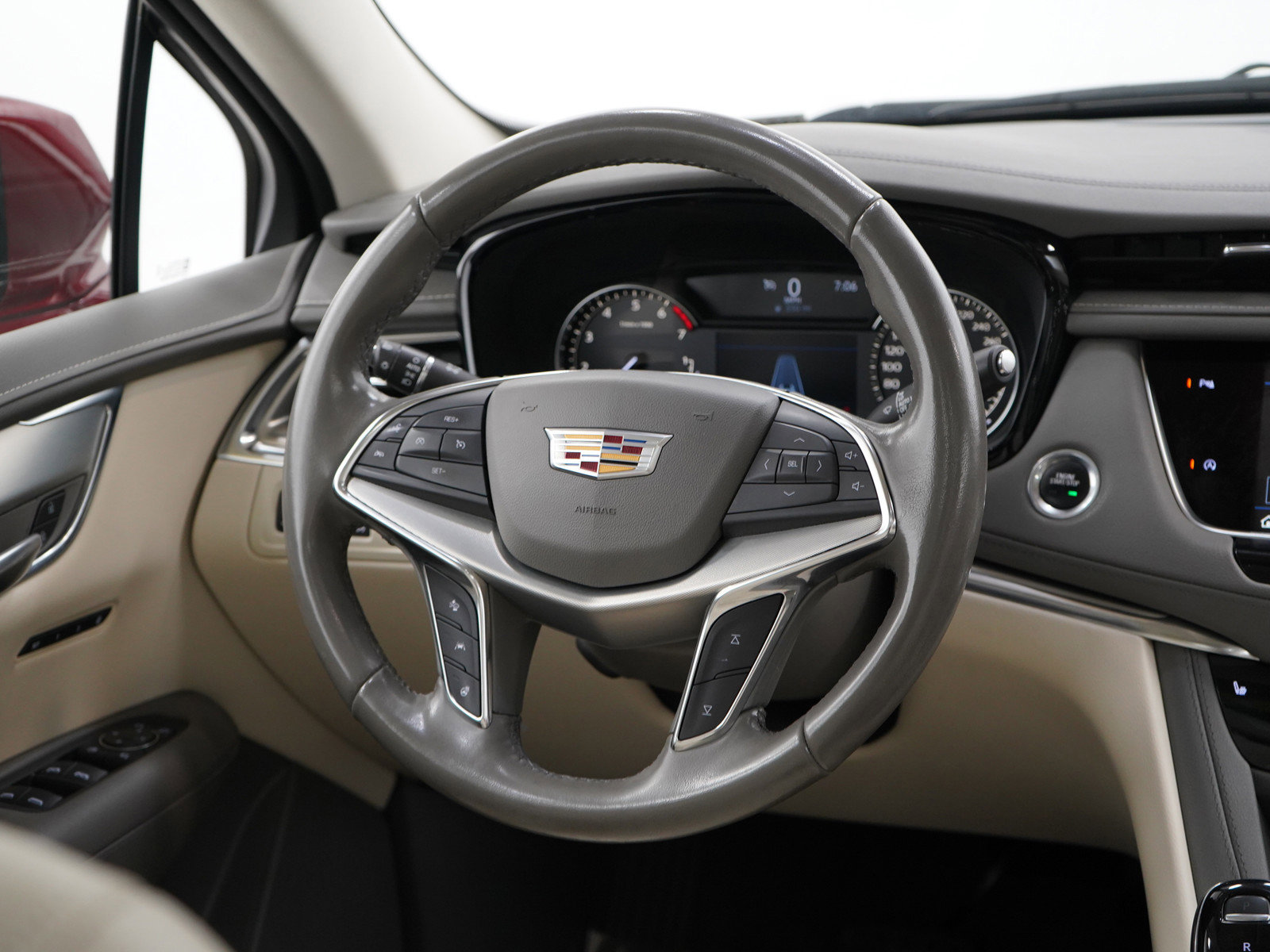 Used 2021 Cadillac XT5 Premium Luxury image 15