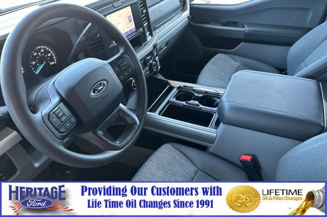 New 2025 Ford F250 XLT image 7