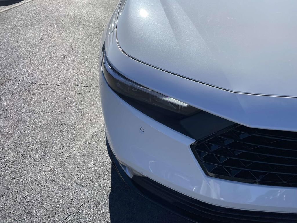 Used 2024 Honda Accord Touring image 17