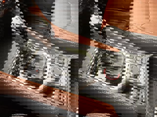 Used 2022 Subaru Forester Touring image 19