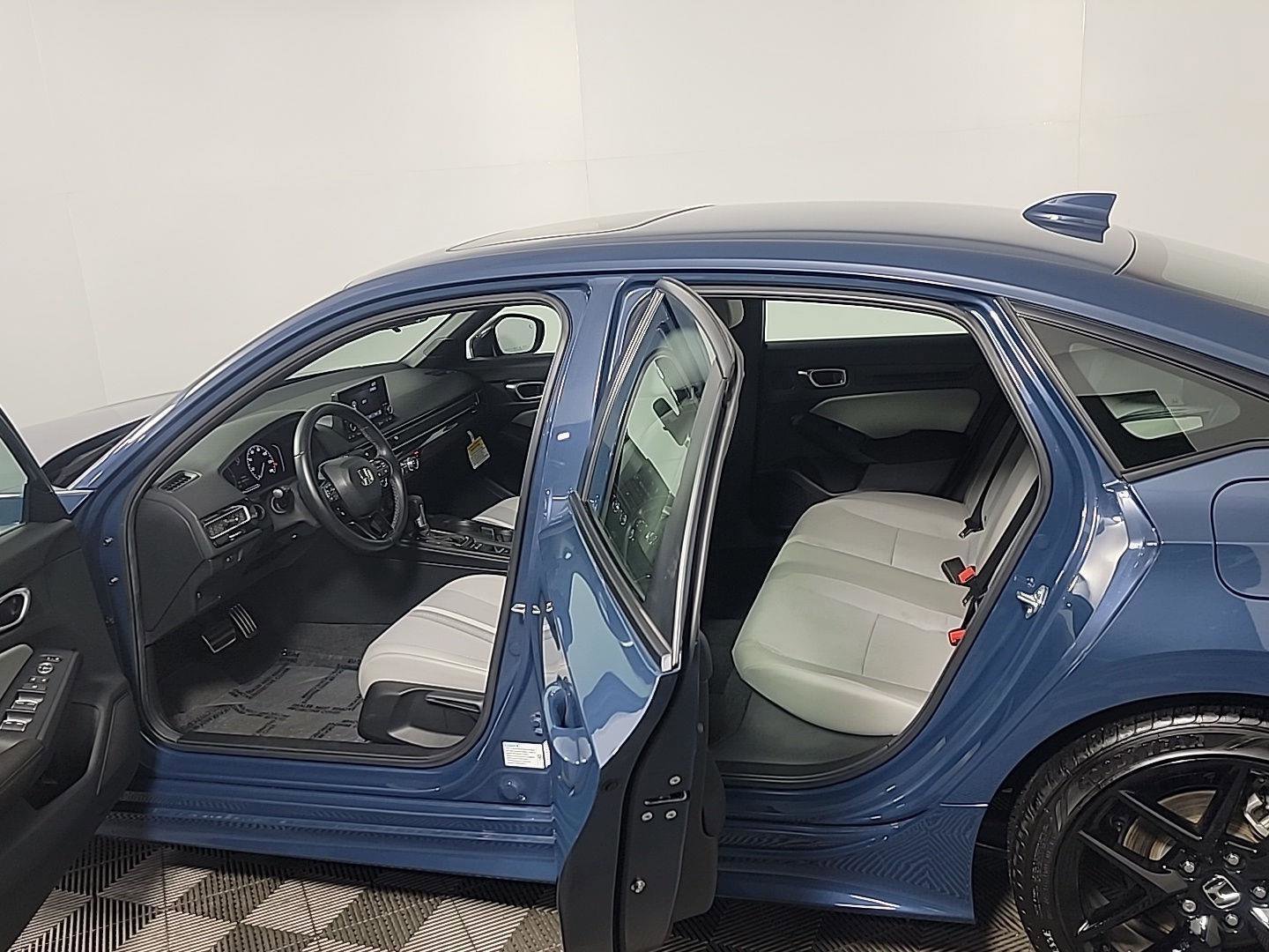 Certified 2025 Honda Civic Sport image 16