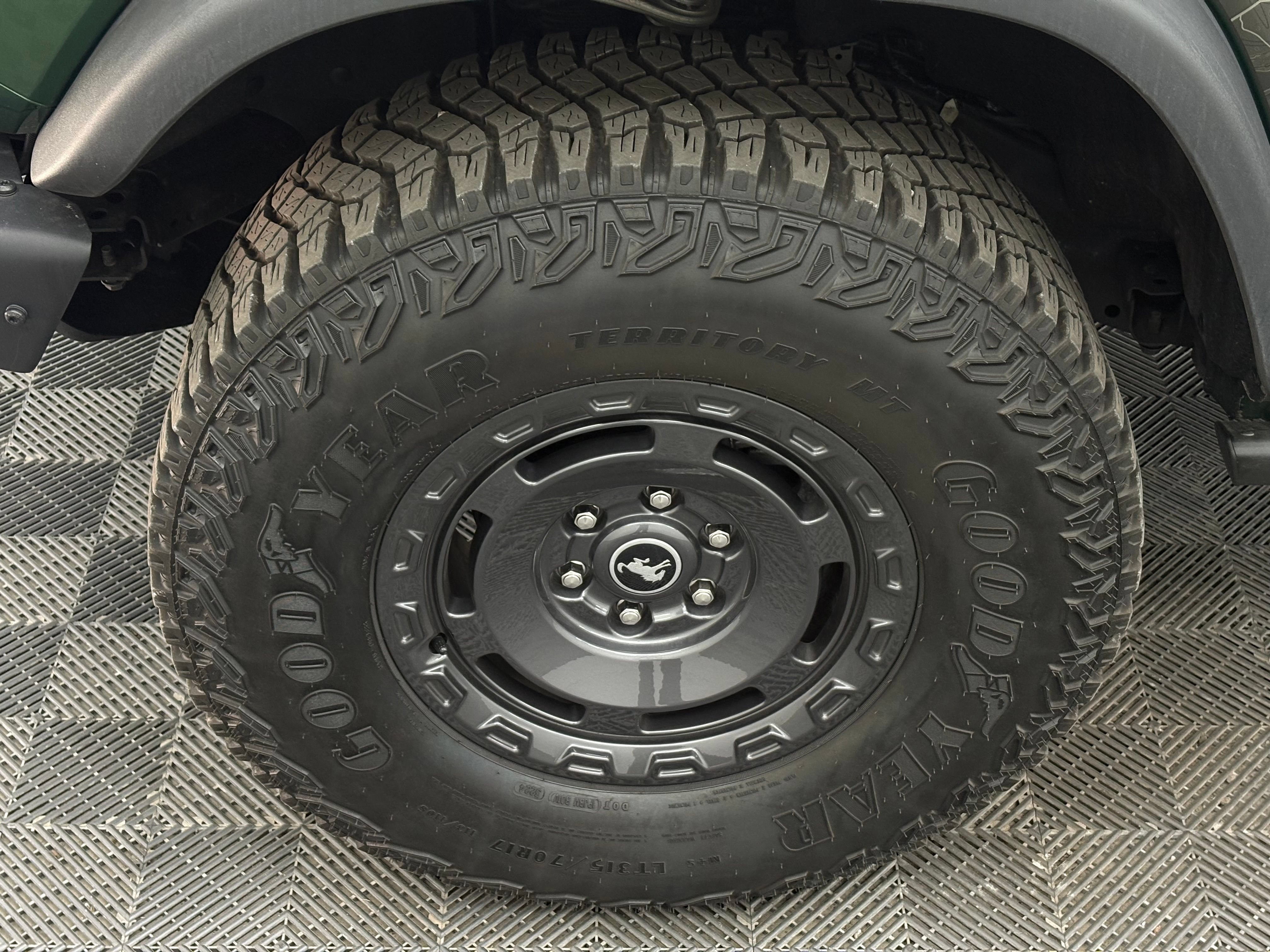 Used 2024 Ford Bronco Everglades AWD/4WD image 17
