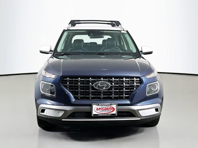 Used 2021 Hyundai Venue image 16