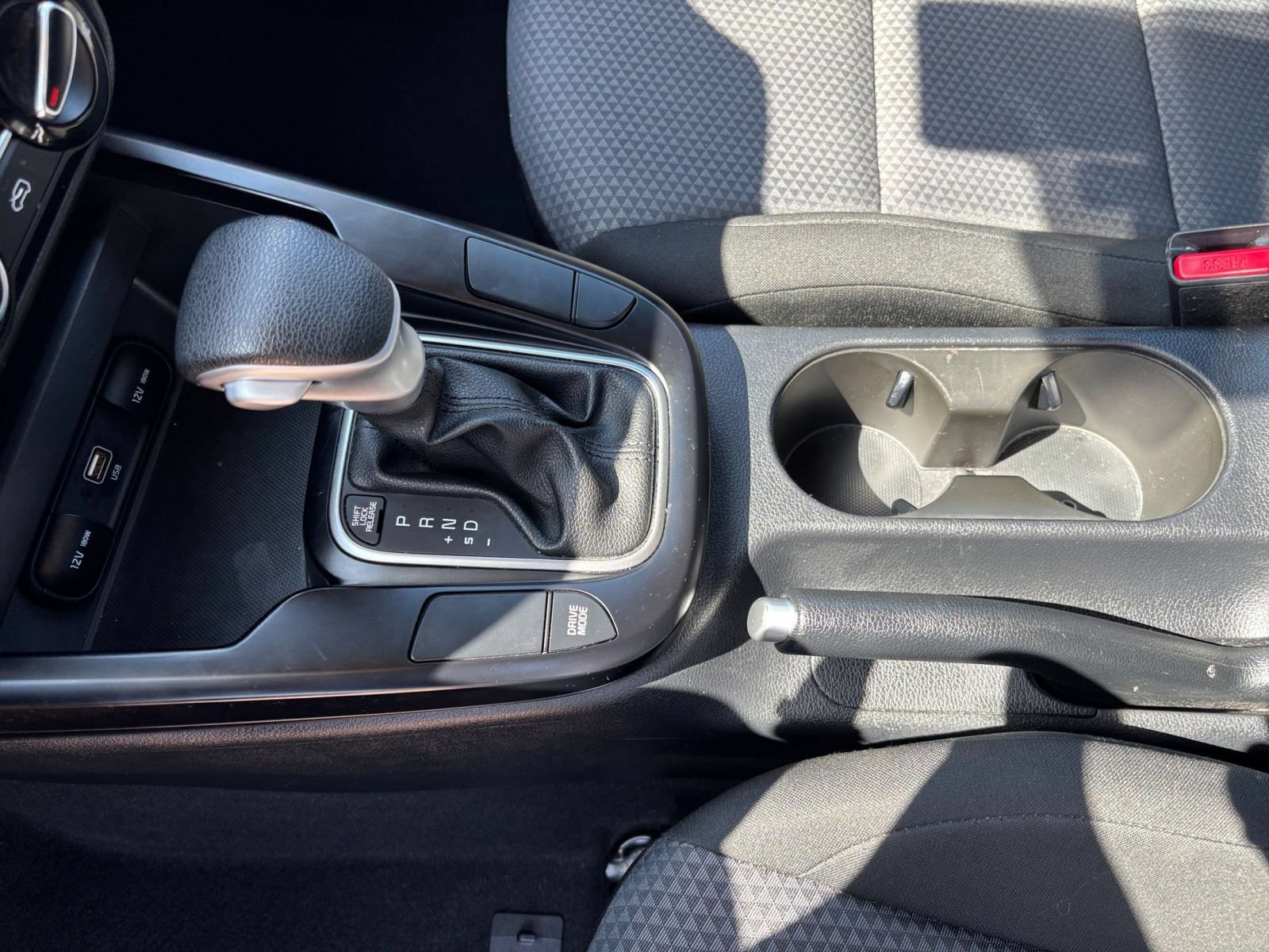 Used 2025 Kia Soul LX w/ LX Technology Package FWD image 38