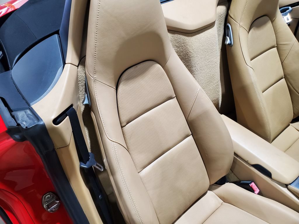 Used 2015 Porsche Boxster RWD image 30