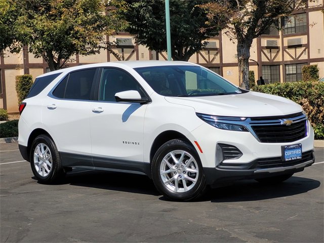 Used 2024 Chevrolet Equinox LT image 2