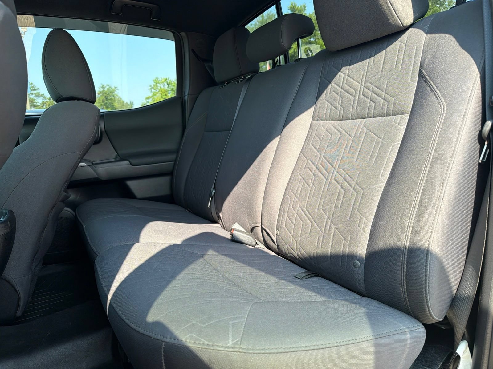 Used 2019 Toyota Tacoma TRD Sport w/ Technology Package AWD/4WD image 12