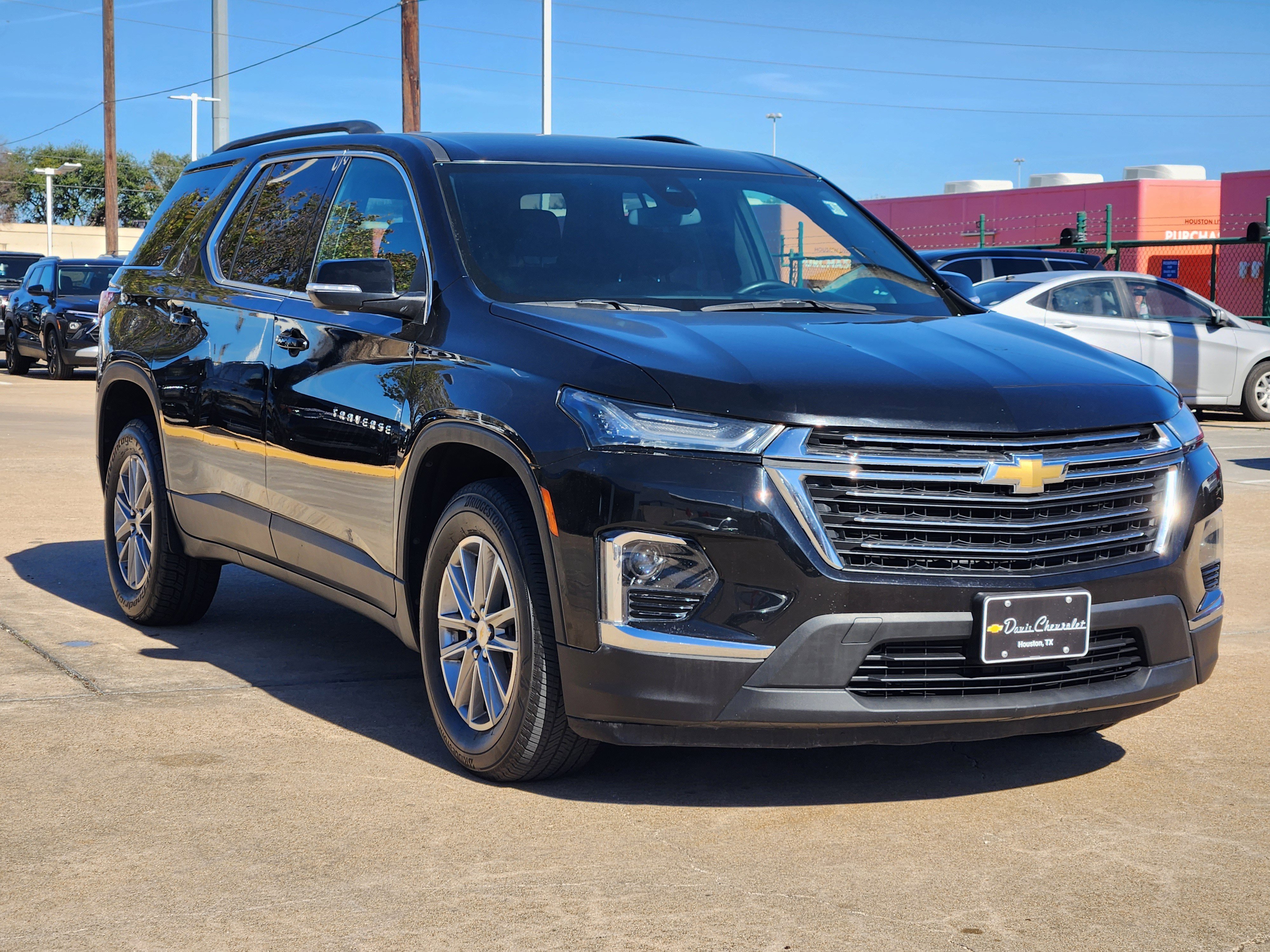 Certified 2023 Chevrolet Traverse LT image 4