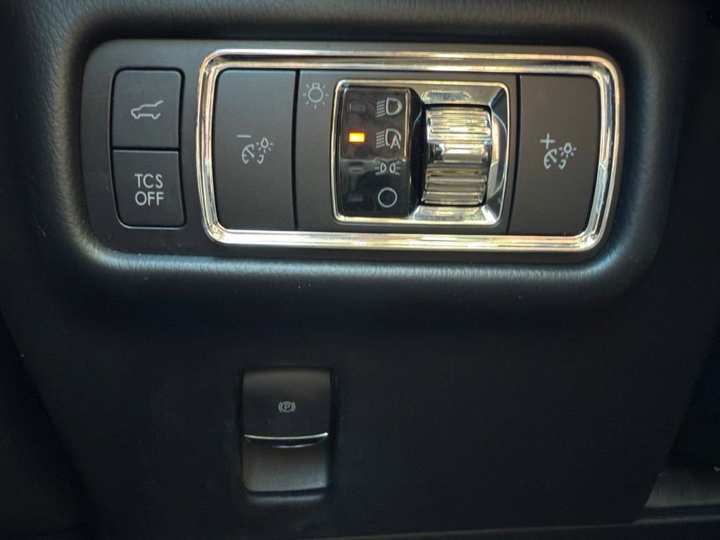 Used 2022 Lincoln Nautilus Reserve image 25