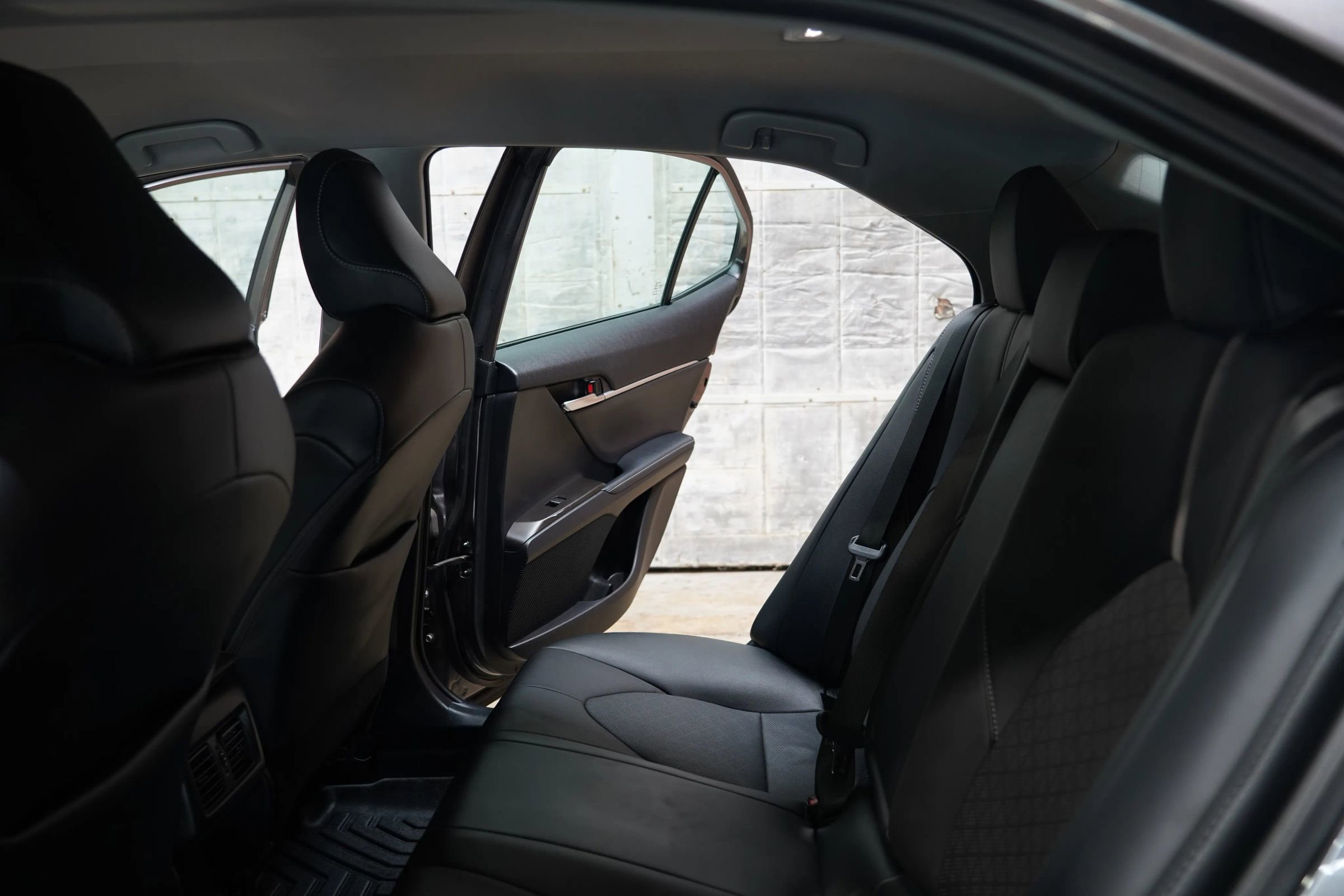 Used 2023 Toyota Camry XSE image 40