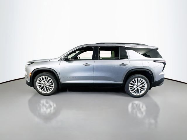New 2025 Chevrolet Traverse LT FWD image 9