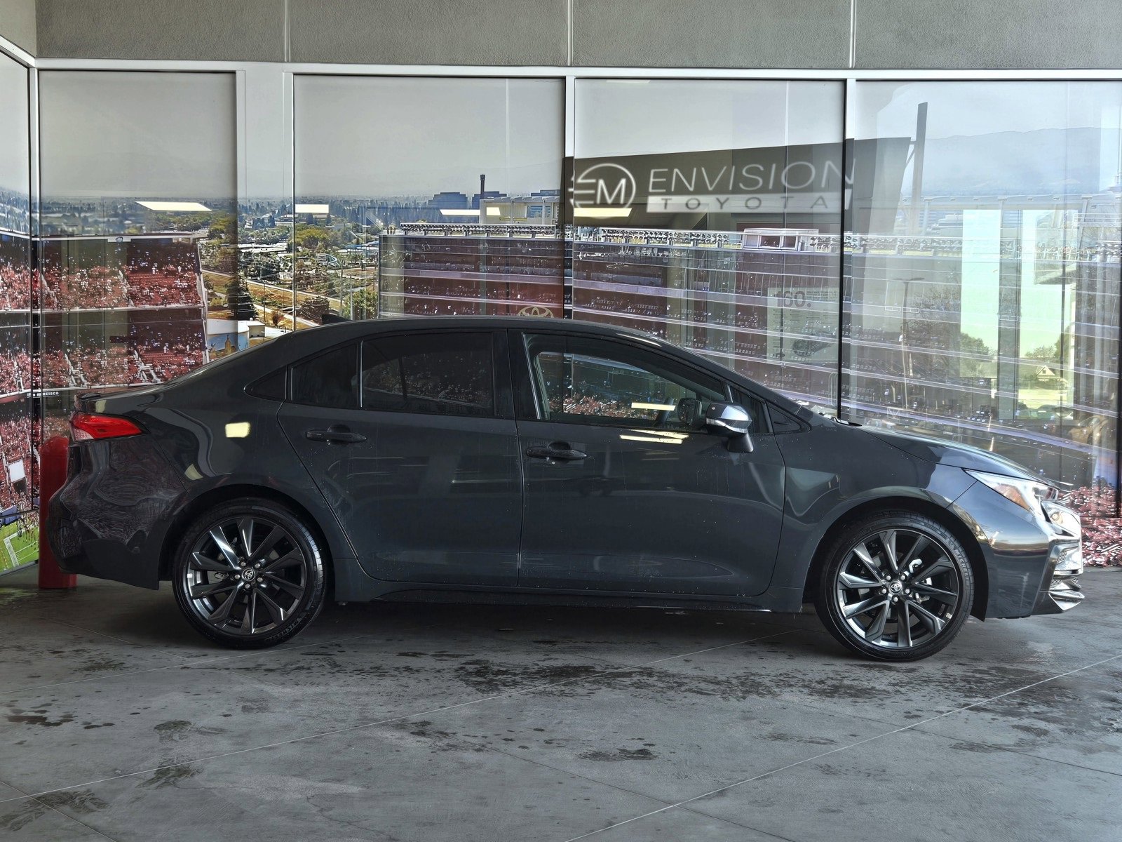 Certified 2025 Toyota Corolla SE image 4