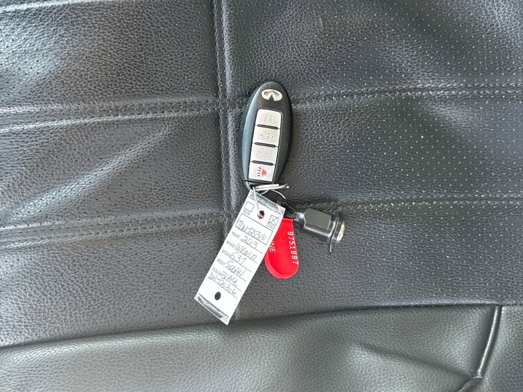 Used 2013 INFINITI G37 Journey w/ Premium Pkg image 30