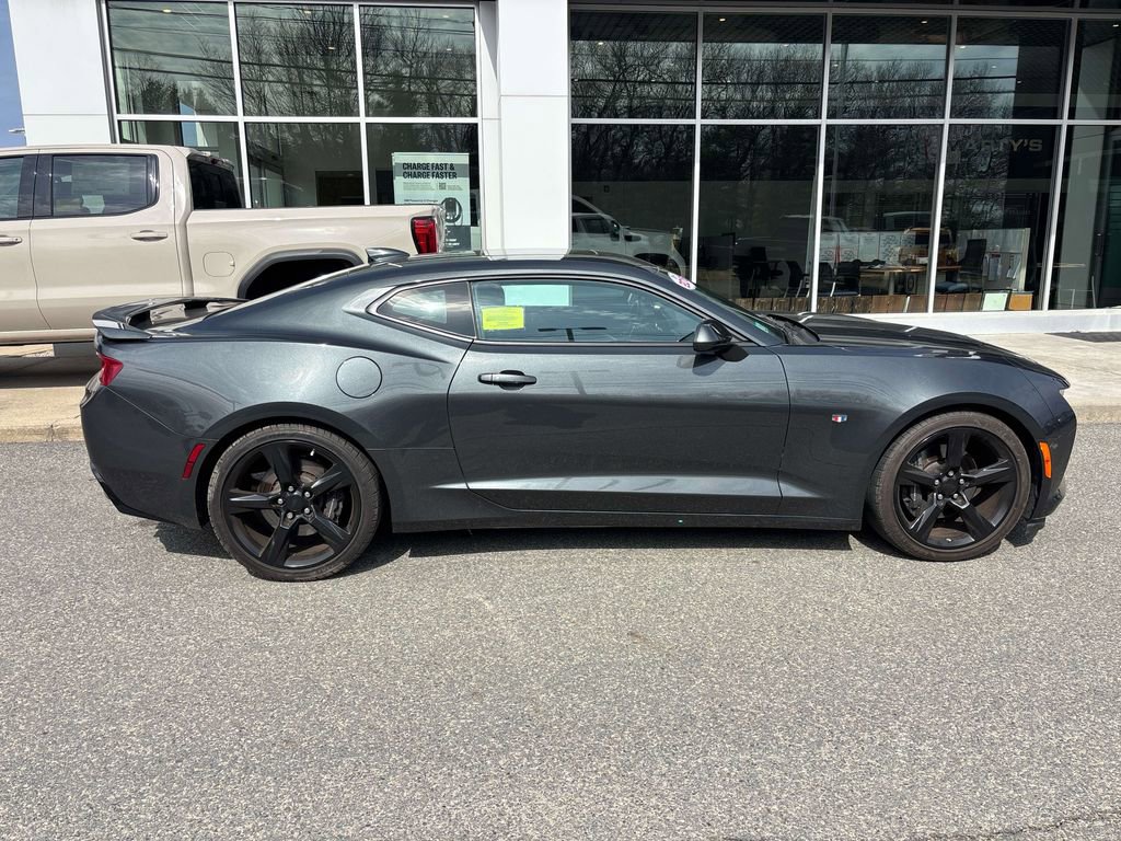Used 2016 Chevrolet Camaro SS image 3