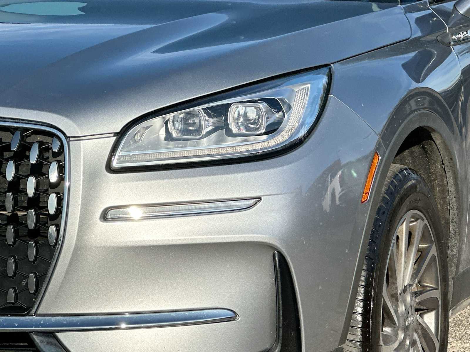 Used 2023 Lincoln Corsair Reserve image 16