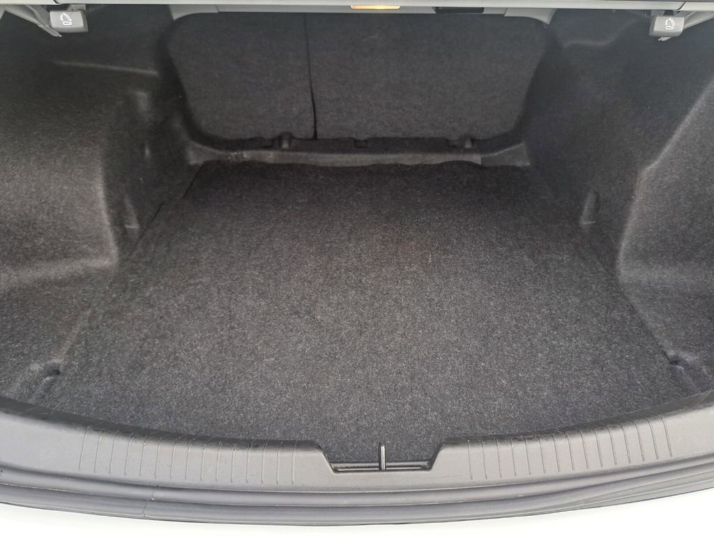 Used 2025 Chevrolet Malibu LT image 25