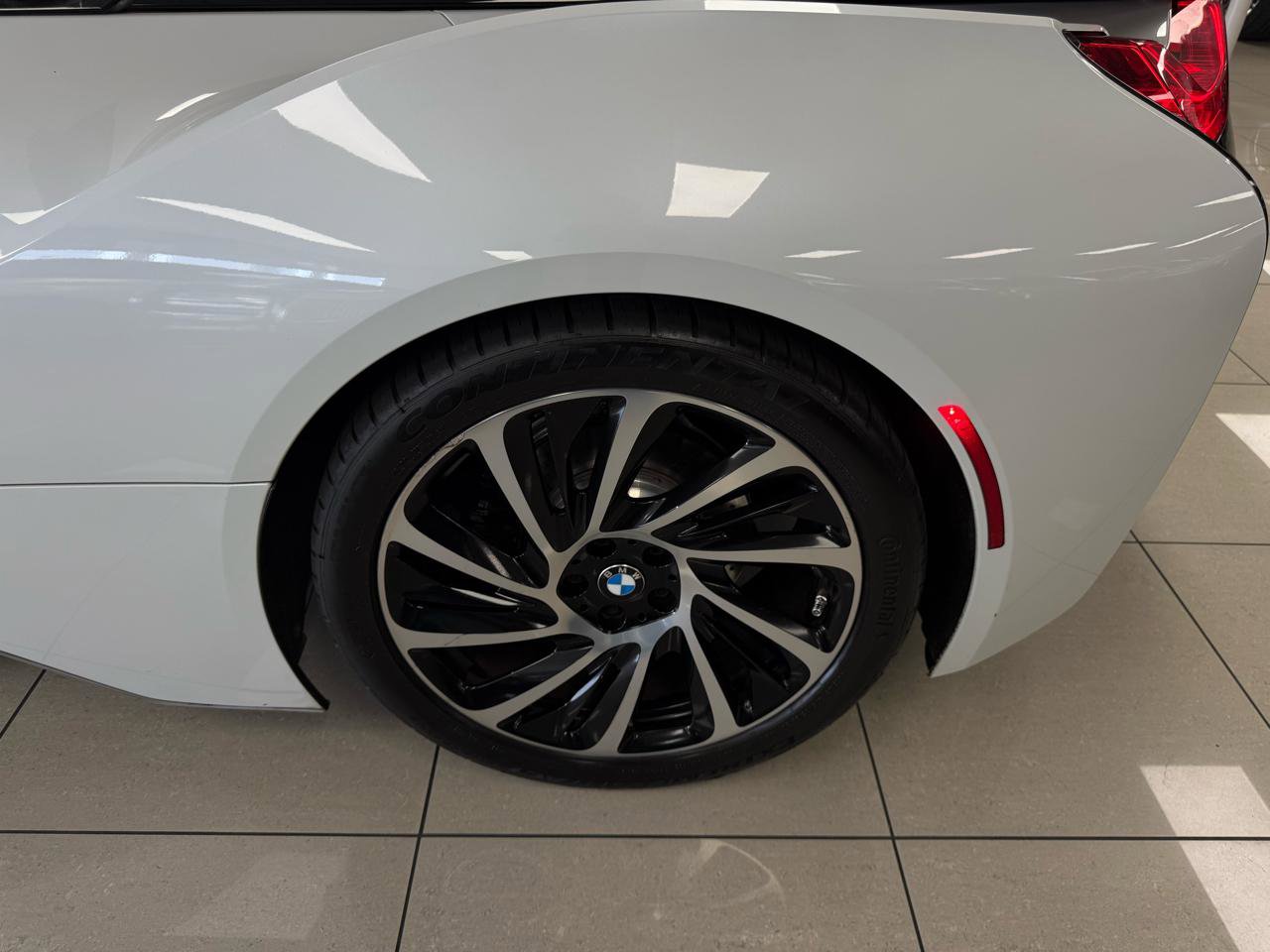 Used 2015 BMW i8 AWD/4WD image 25