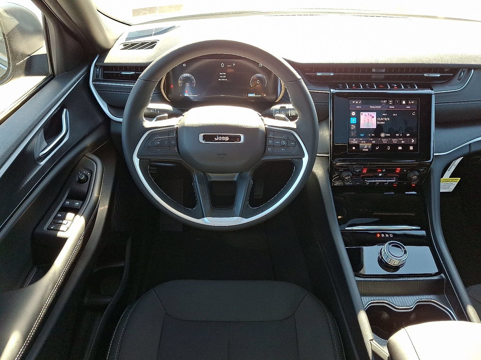 New 2025 Jeep Grand Cherokee Laredo w/ Luxury Tech Group I AWD/4WD image 8