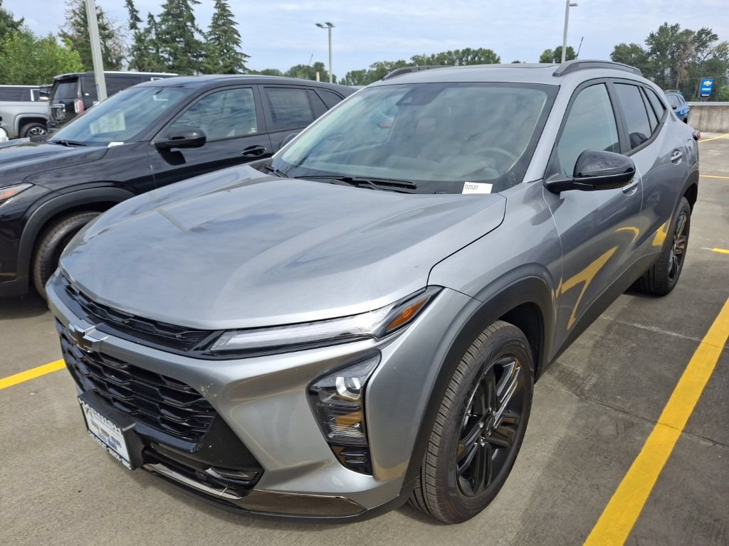 Used 2026 Chevrolet Trax ACTIV w/ Sunroof Package