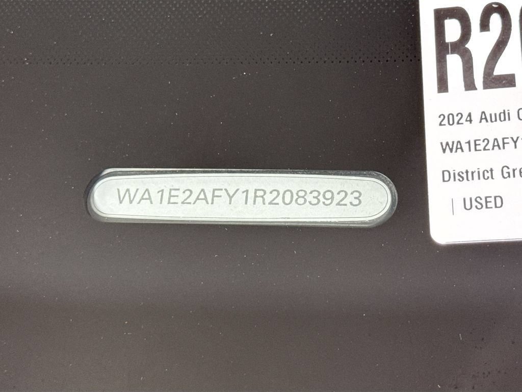 Used 2024 Audi Q5 e Premium Plus w/ Premium Plus Package AWD/4WD image 26