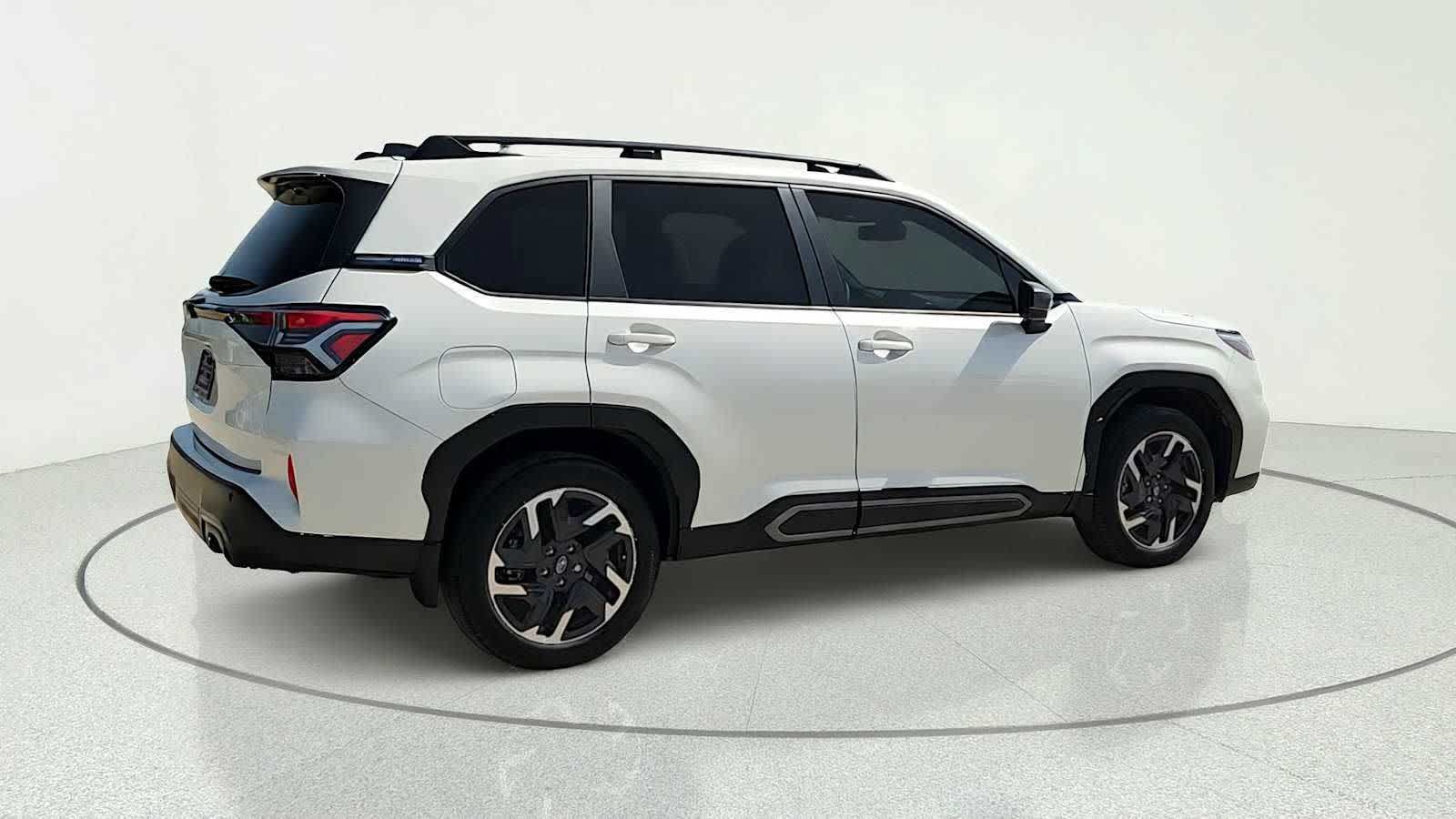 Used 2025 Subaru Forester Limited AWD/4WD image 8