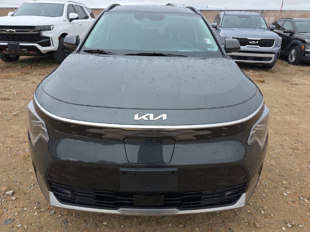 Certified 2025 Kia Niro Wave w/ Wave Preserve Package FWD image 8