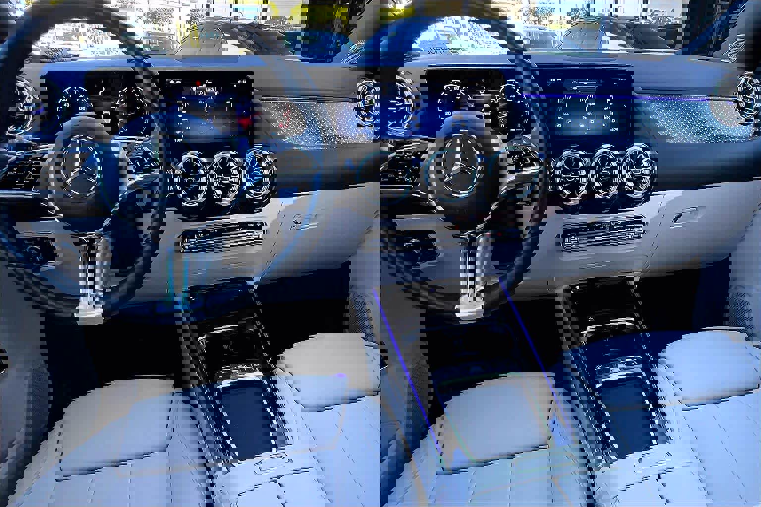 Used 2025 Mercedes-Benz GLA 250 image 15