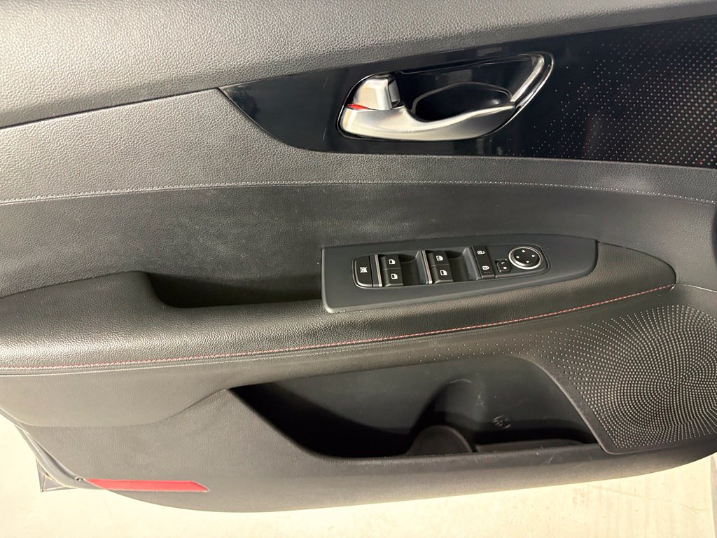 Used 2020 Kia Forte GT FWD image 22