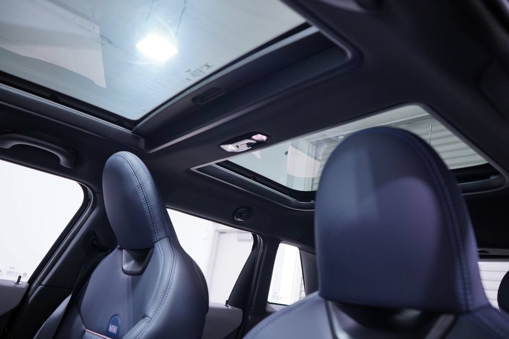 New 2026 MINI Cooper 4-Door Hardtop FWD image 9