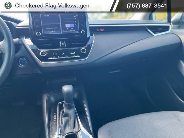 Used 2022 Toyota Corolla LE FWD image 29