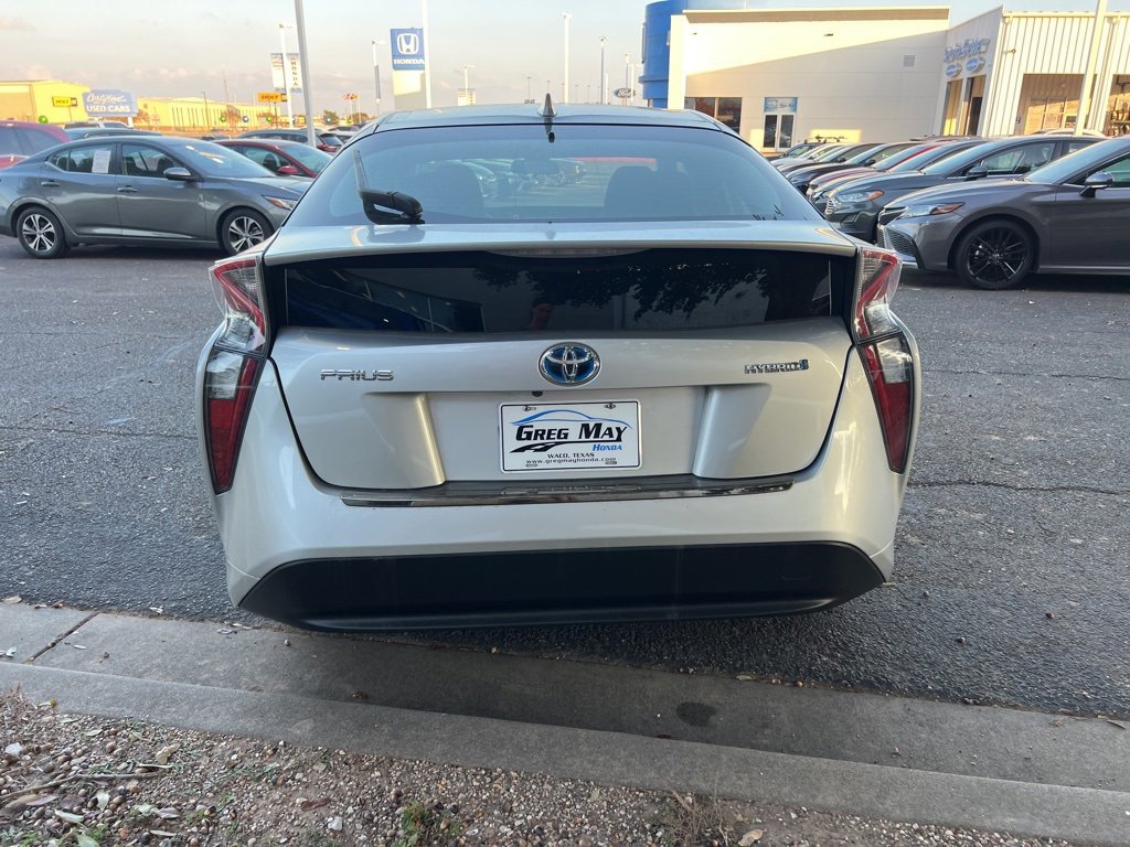 Used 2017 Toyota Prius Two image 6