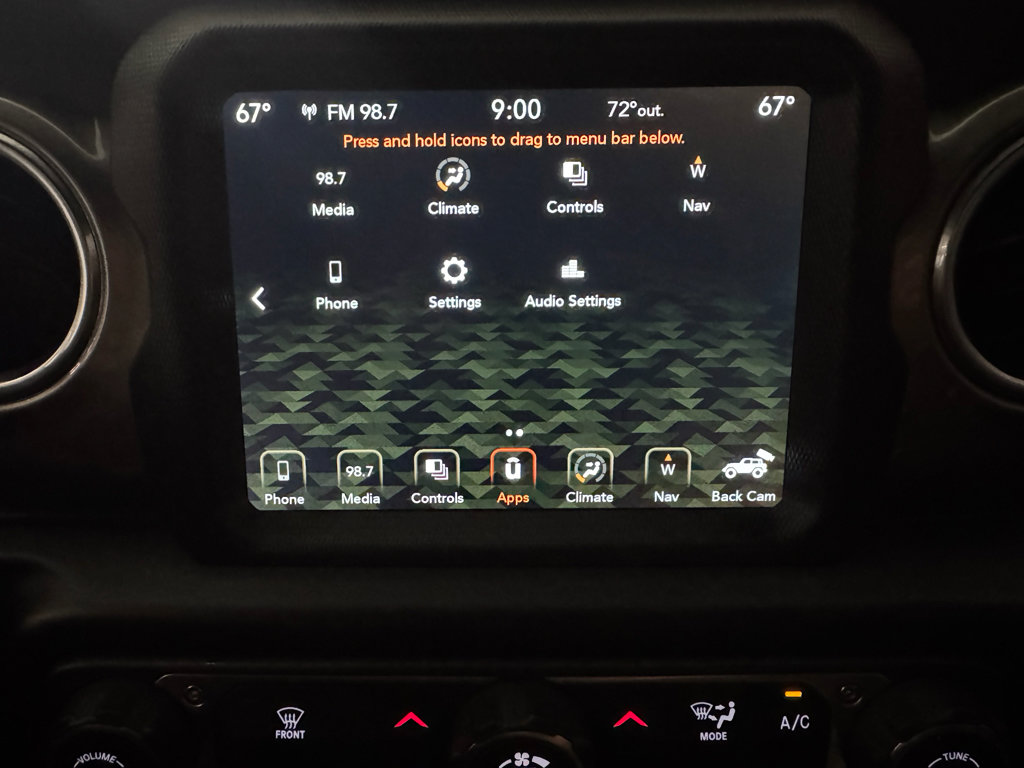 Used 2018 Jeep Wrangler Unlimited Sahara AWD/4WD image 26