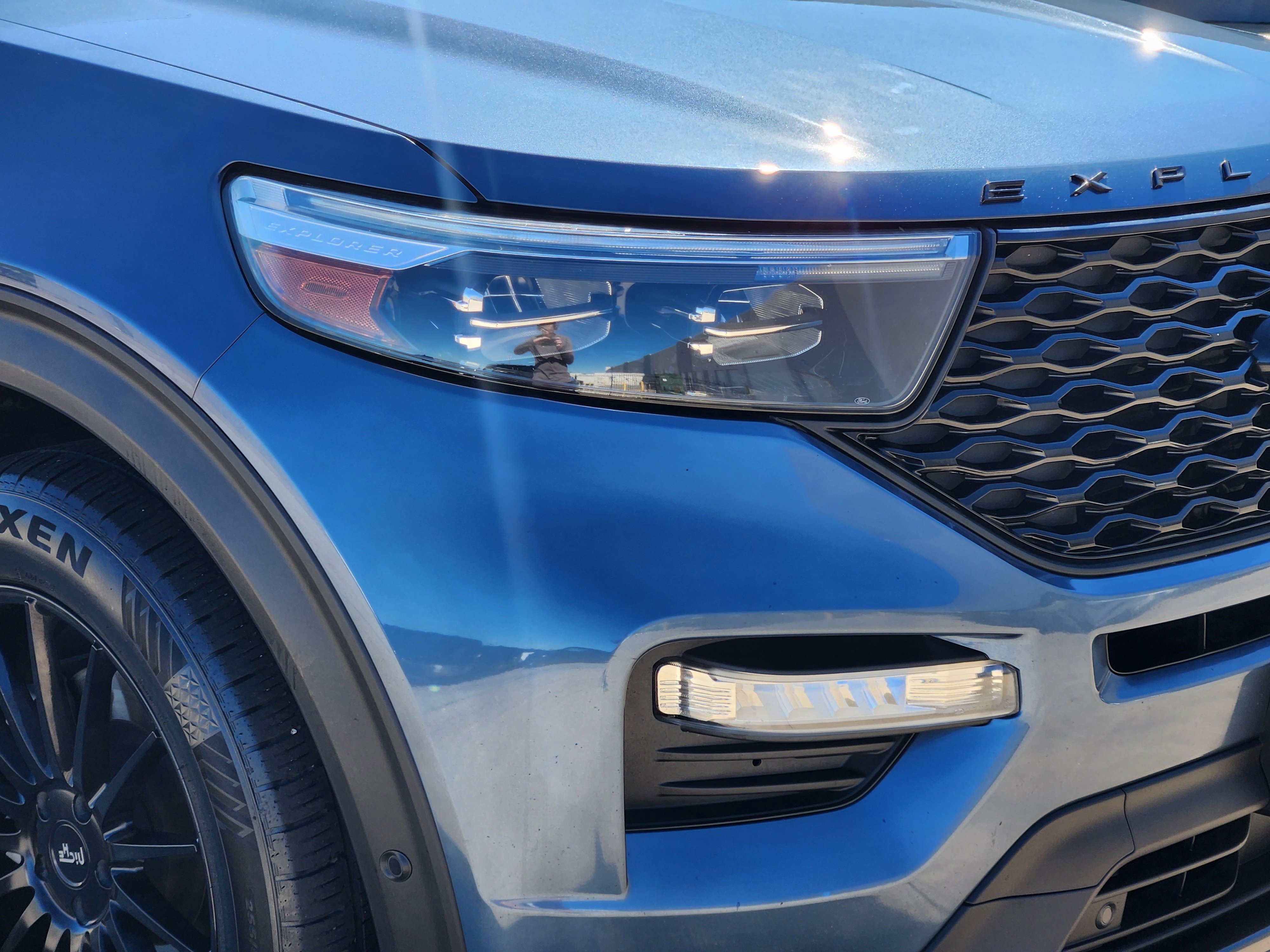 Used 2020 Ford Explorer ST w/ Premium Technology Package image 32