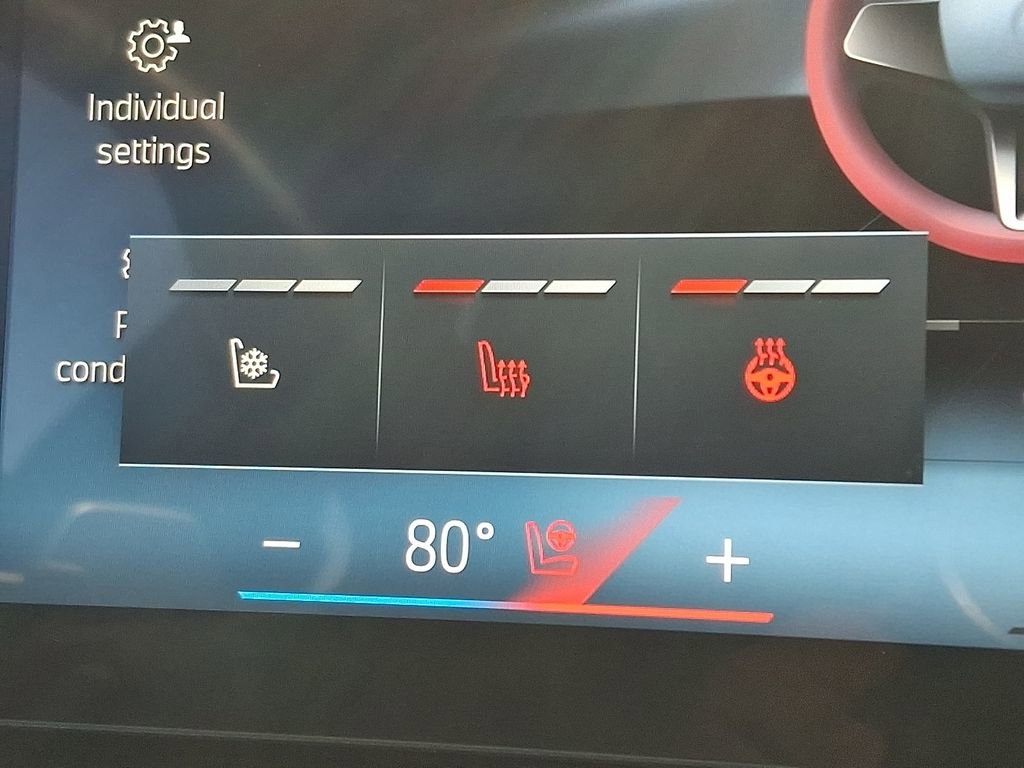 Used 2025 BMW 760i xDrive w/ Executive Package image 26