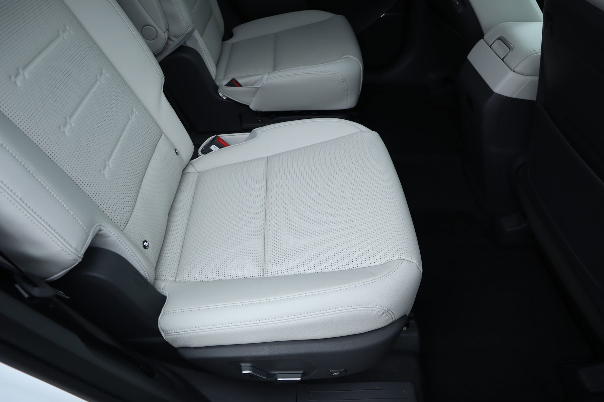 New 2026 Hyundai Santa Fe Limited FWD image 15