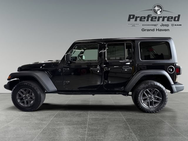 Used 2024 Jeep Wrangler Unlimited Sport AWD/4WD image 11