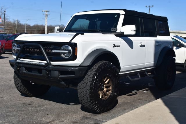 Used 2023 Ford Bronco Outer Banks w/ Sasquatch Package AWD/4WD image 13