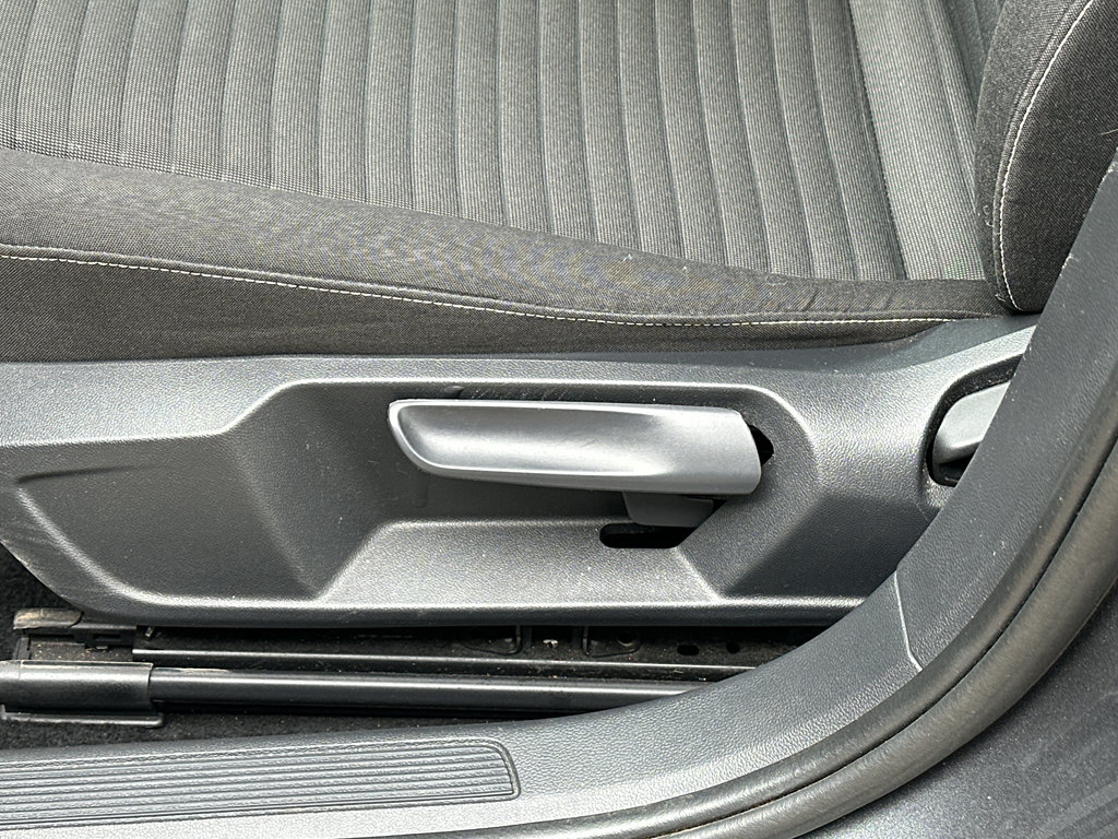 Used 2024 Volkswagen Jetta S image 23