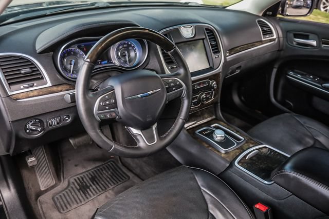 Used 2015 Chrysler 300 C RWD image 52