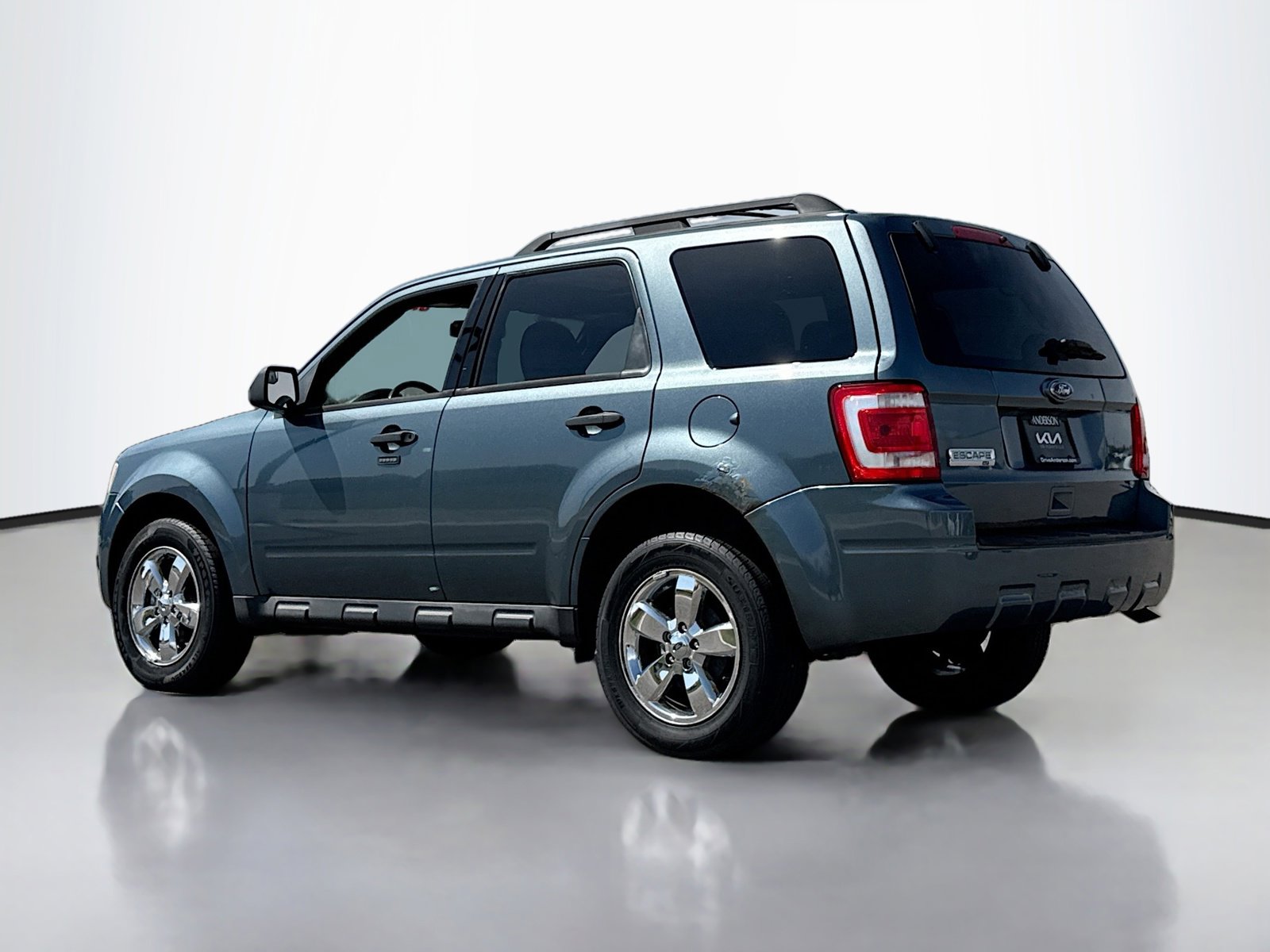 Used 2010 Ford Escape XLT AWD/4WD image 14