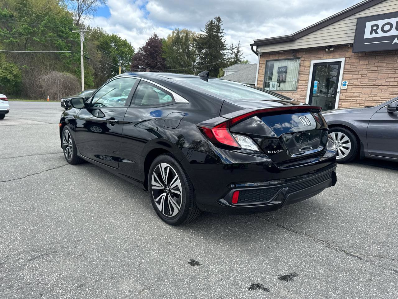 Used 2017 Honda Civic EX-T image 13