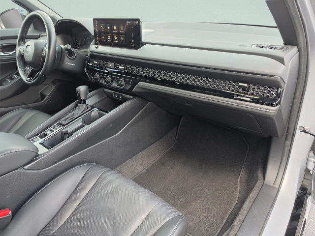 Used 2025 Honda Accord Sport image 21
