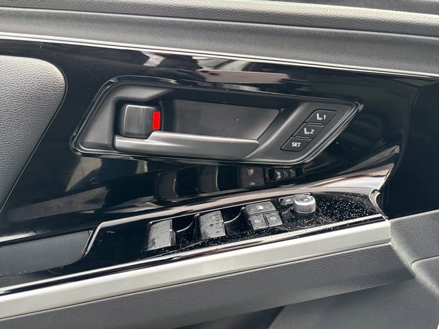 Used 2024 Subaru Solterra Touring w/ Touring Package image 17